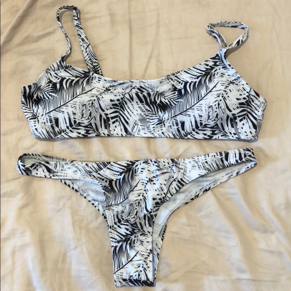 BRAND NEW NEVER WORN BIKINI (hygiene tag attached)